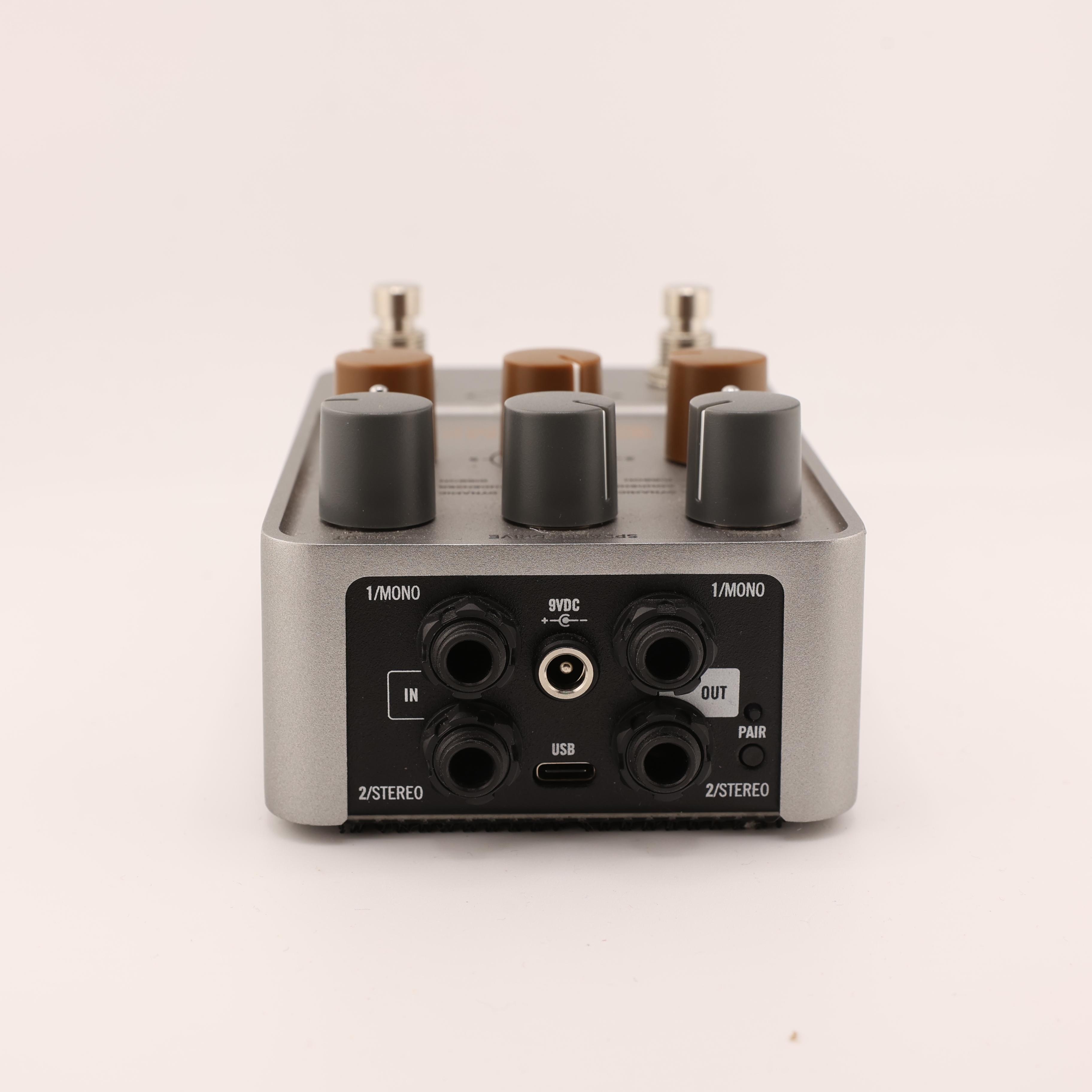 Second Hand Universal Audio UAFX OX Stomp Dynamic Speaker Emulator